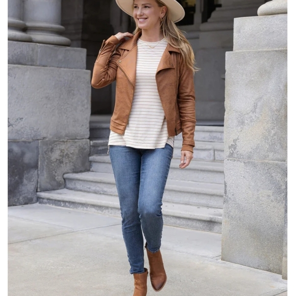 Grace & Lace Move Free Leather Like Camel Moto - Picture 10 of 12
